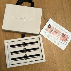 Revitalash cosmetics define eyeliner